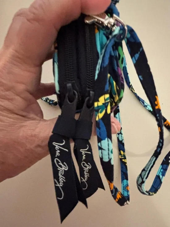 Vera Bradley Teal & Blue Floral Quilted Mini Wristlet Crossbody (Rare Find) - Picture 10 of 16